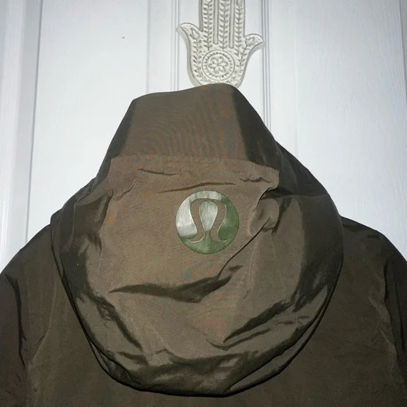 Lululemon Athletica Dark Green Winter Warrior Jacket - Picture 6 of 9
